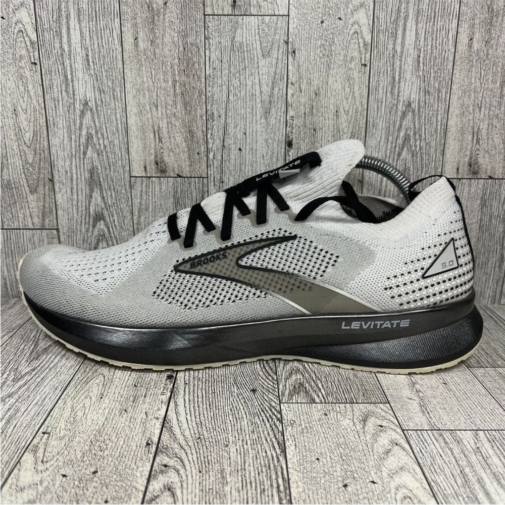 Brooks Levitate Men's Running Shoes White Black Gray
